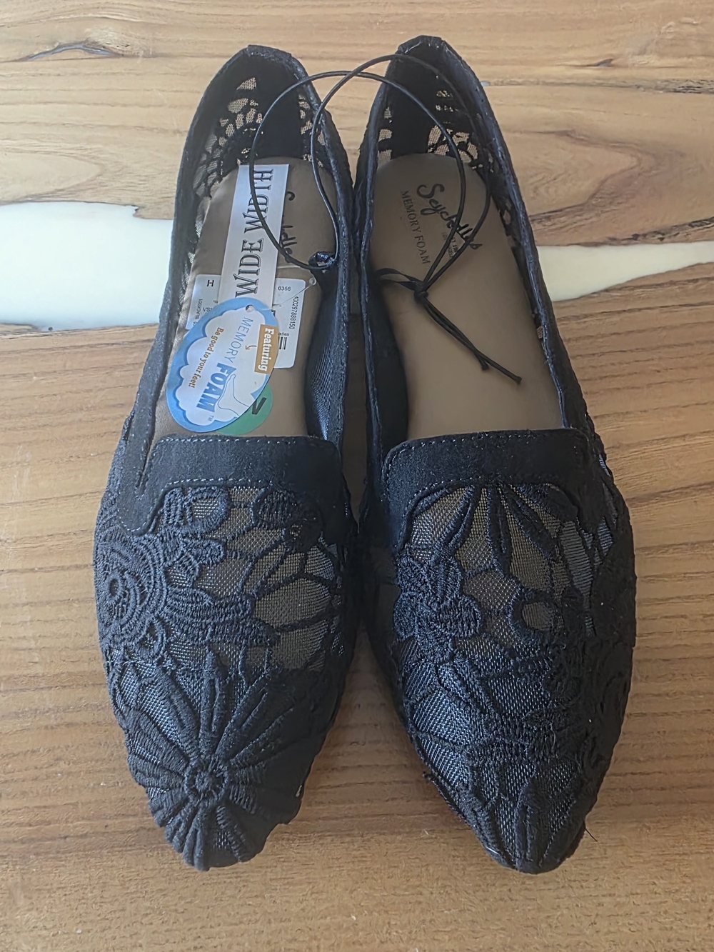 Seychelles Black Floral Lace Pointed Flats